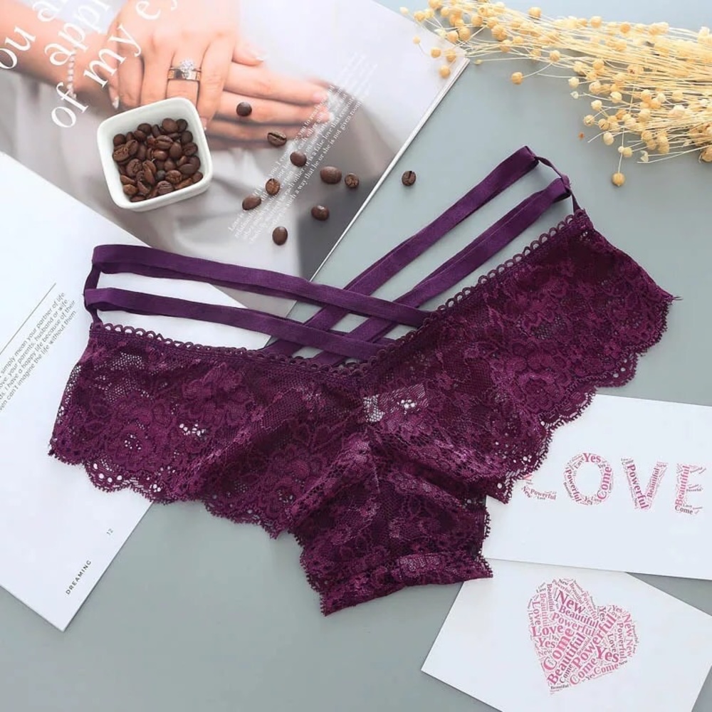 New Medium Purple Floral Lace Cheeky Panties NWT